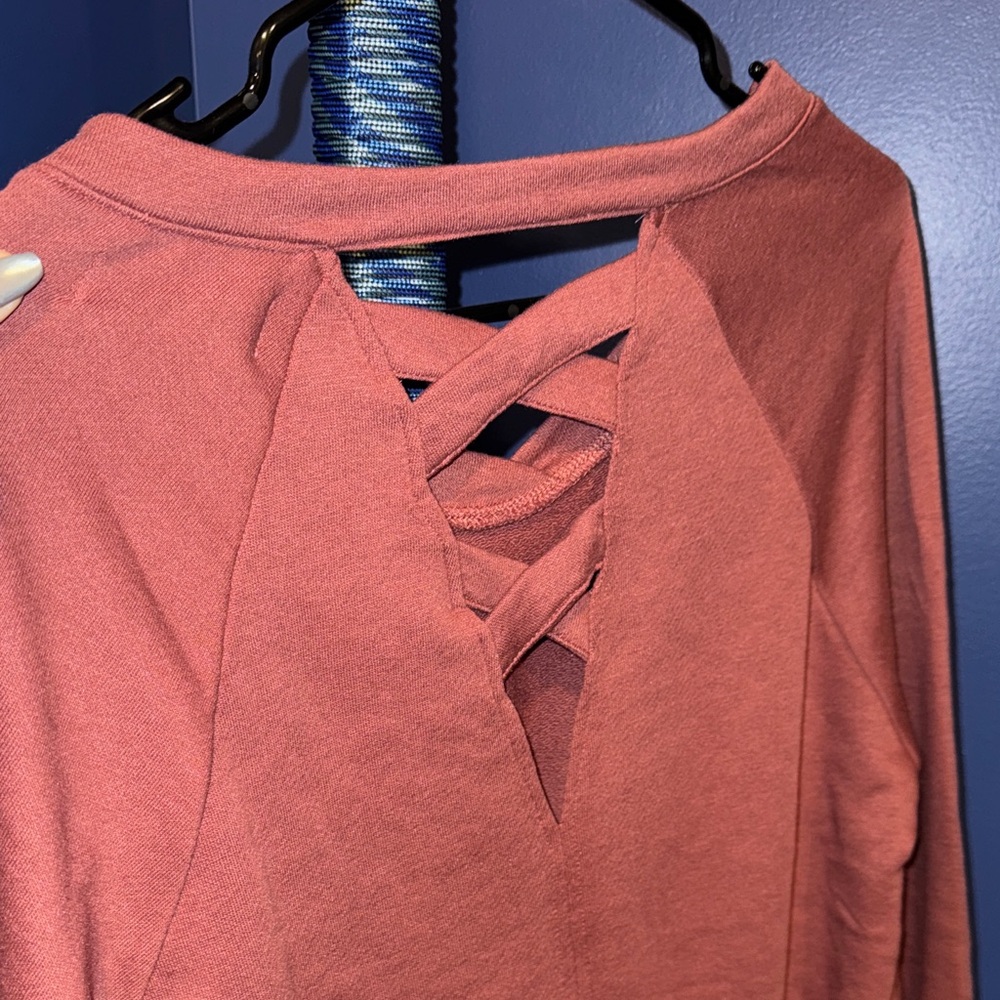 RACHEL ROY- Women’s Dark Red Sweatshirt with Crisscross back detail Size Small - Picture 12 of 14